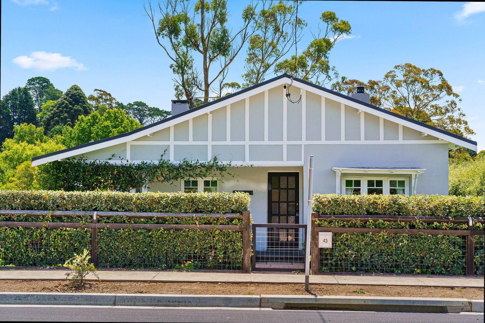 43 Throsby Street, Moss Vale NSW 2577 Domain