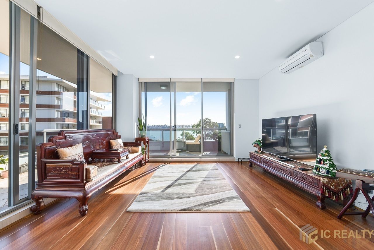 3 bedrooms Apartment / Unit / Flat in 461/8A Mary Street RHODES NSW, 2138