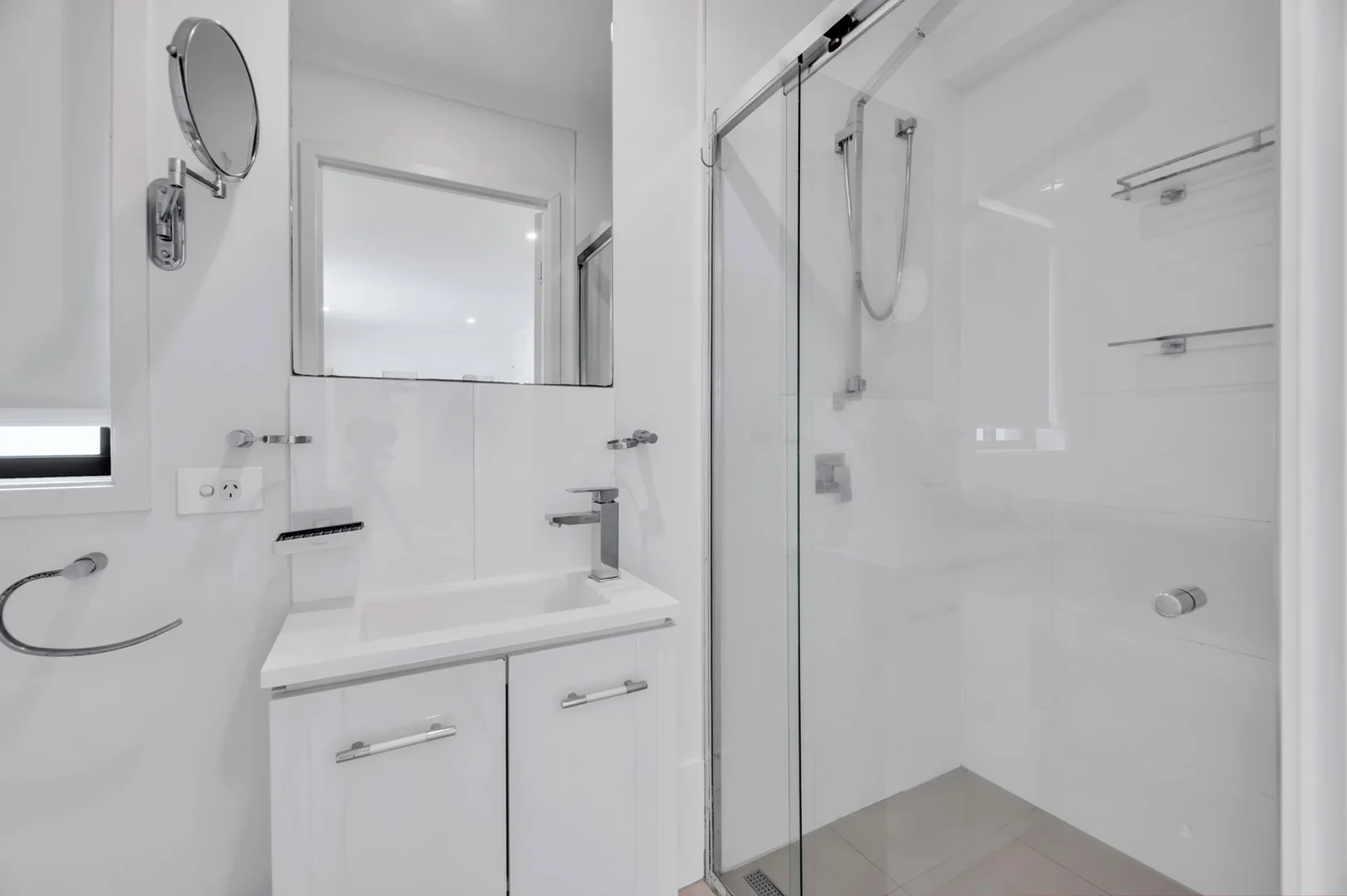 Additional image 9 of 28 Bermuda St, Broadbeach Waters QLD 4218