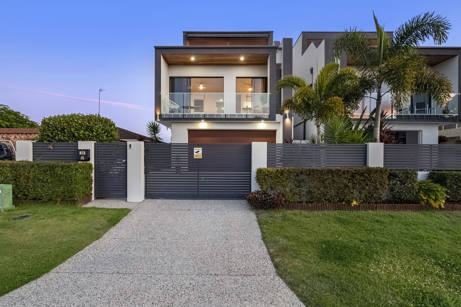 20 Delungra Street, Broadbeach Waters QLD 4218