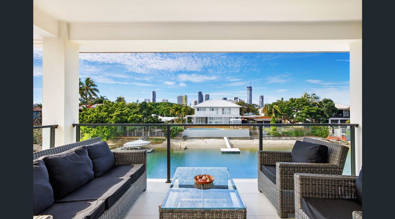 4 bedrooms House in 14 Key West BROADBEACH WATERS QLD, 4218