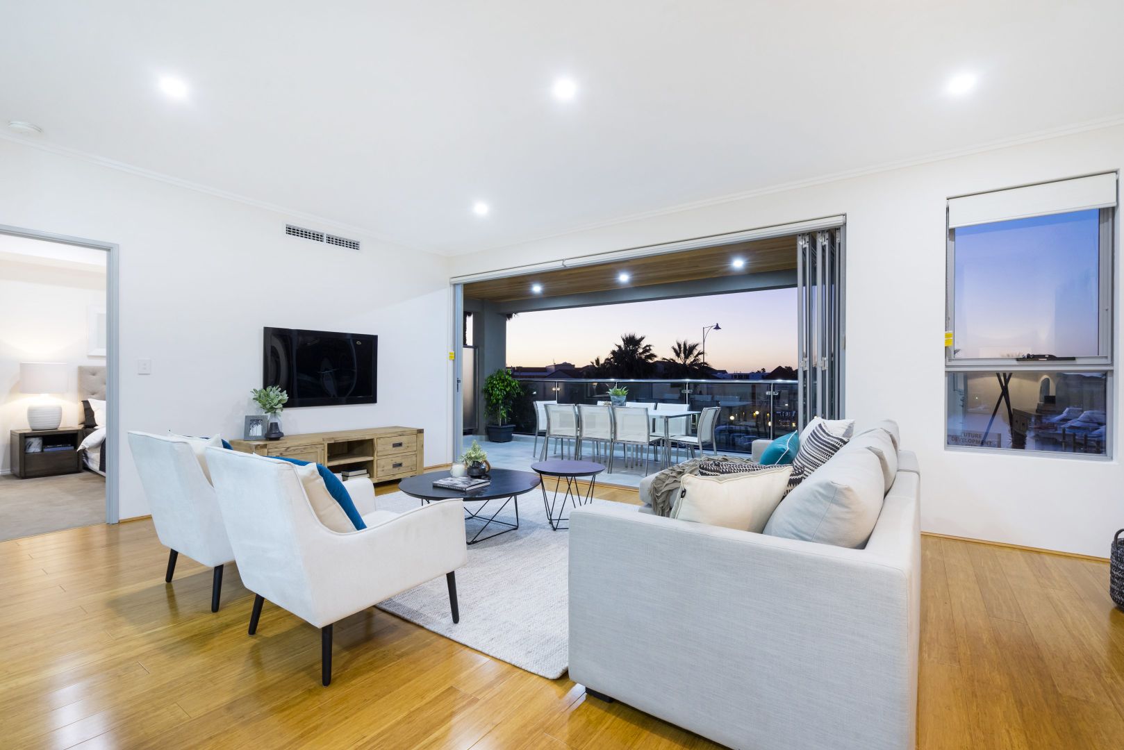 2/5 Boston Quays, Mindarie WA 6030, Image 2