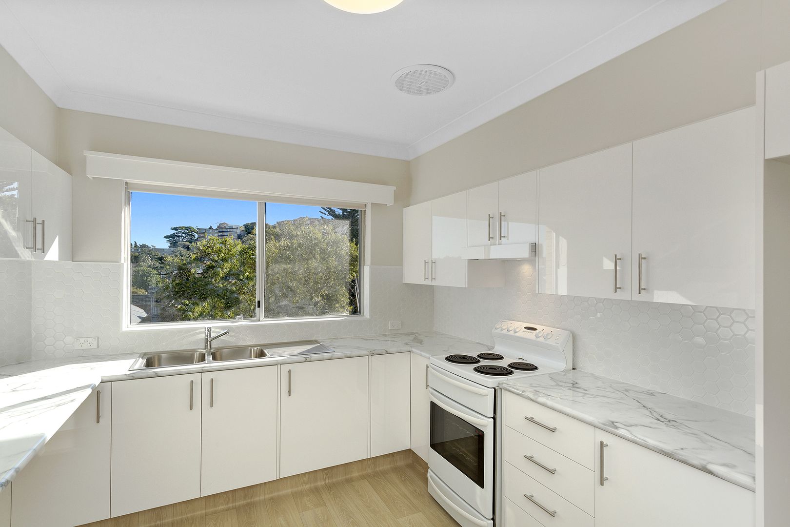 6/10-12 Woods Parade, Fairlight NSW 2094, Image 1