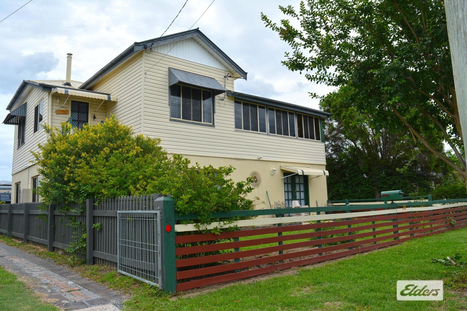 5 bedrooms House in 29 Lyons Street WARWICK QLD, 4370