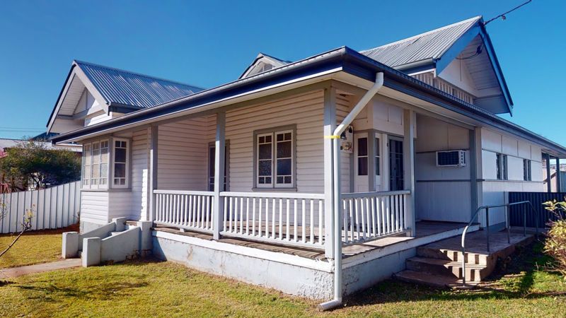 3 bedrooms House in 104 Main Street JUNEE NSW, 2663