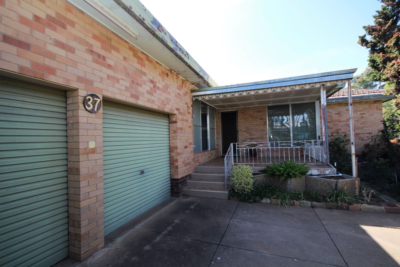 37 Nixon Crescent, Tolland Property History & Address Research Domain