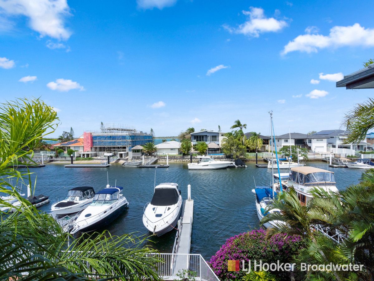 3 bedrooms Apartment / Unit / Flat in 9/17-19 Canal Avenue RUNAWAY BAY QLD, 4216