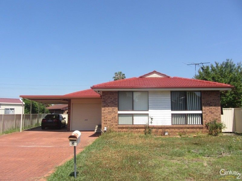 5 Como Place, St Johns Park NSW 2176