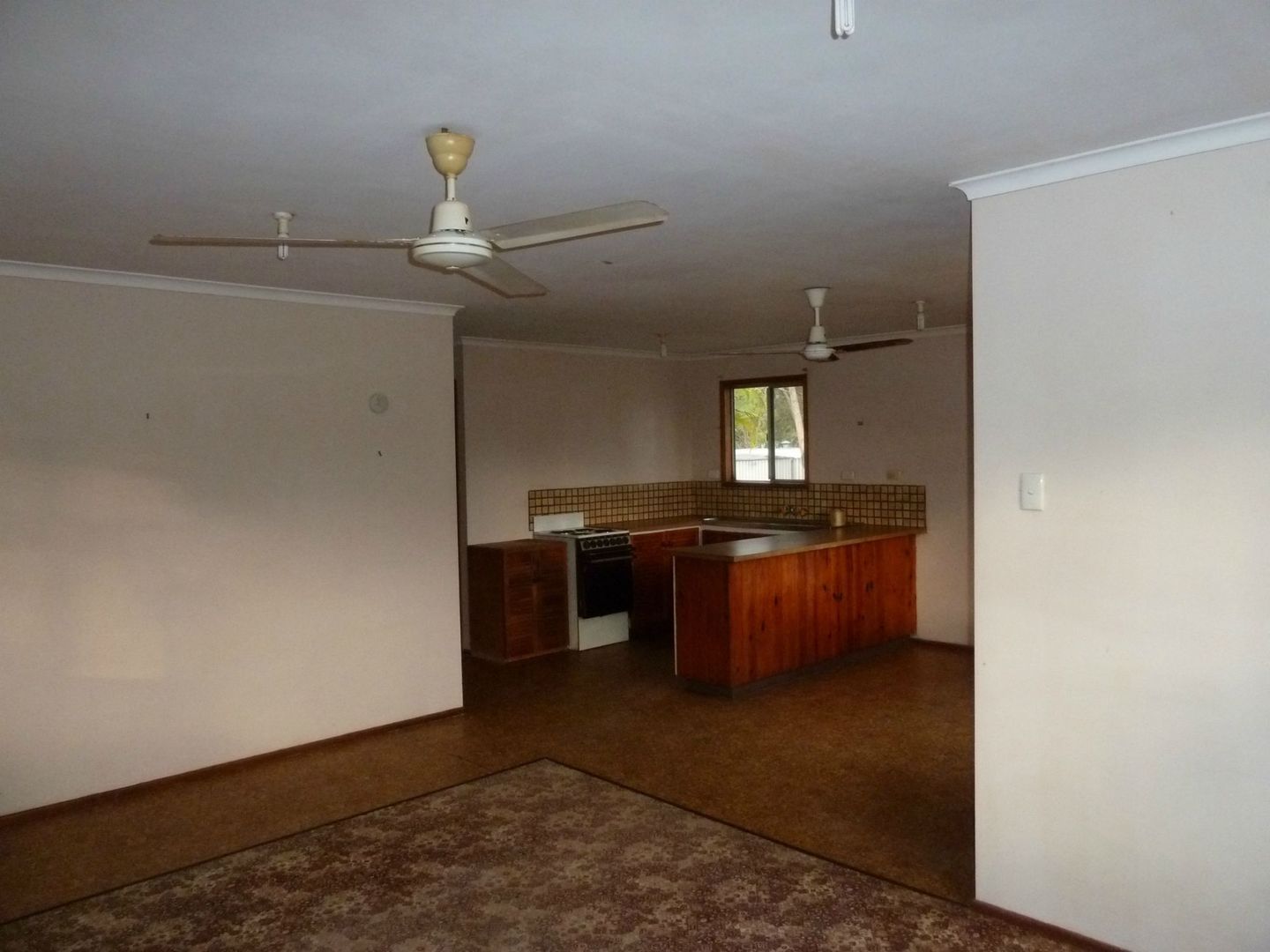 49 Vaughan Street, Aldershot QLD 4650, Image 2