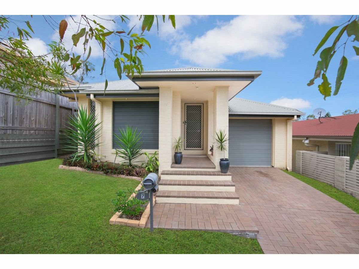 3 bedrooms House in 7 Bindarri Close WATERFORD QLD, 4133