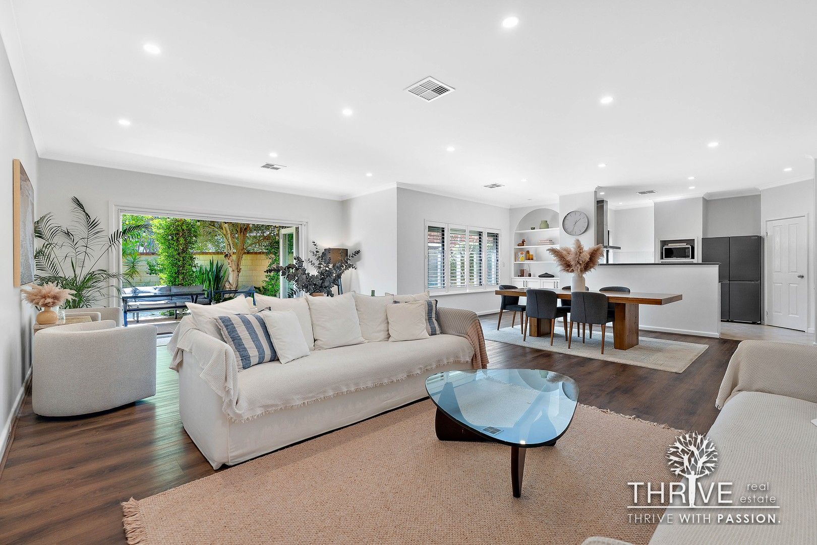 3 bedrooms House in 57 Kooralbyn Valley Crescent JANDAKOT WA, 6164