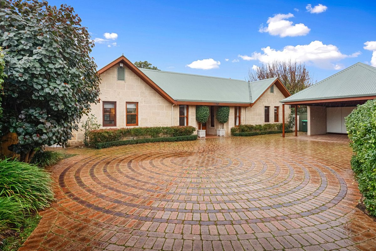 25A Bernard Street, Claremont WA 6010, Image 2