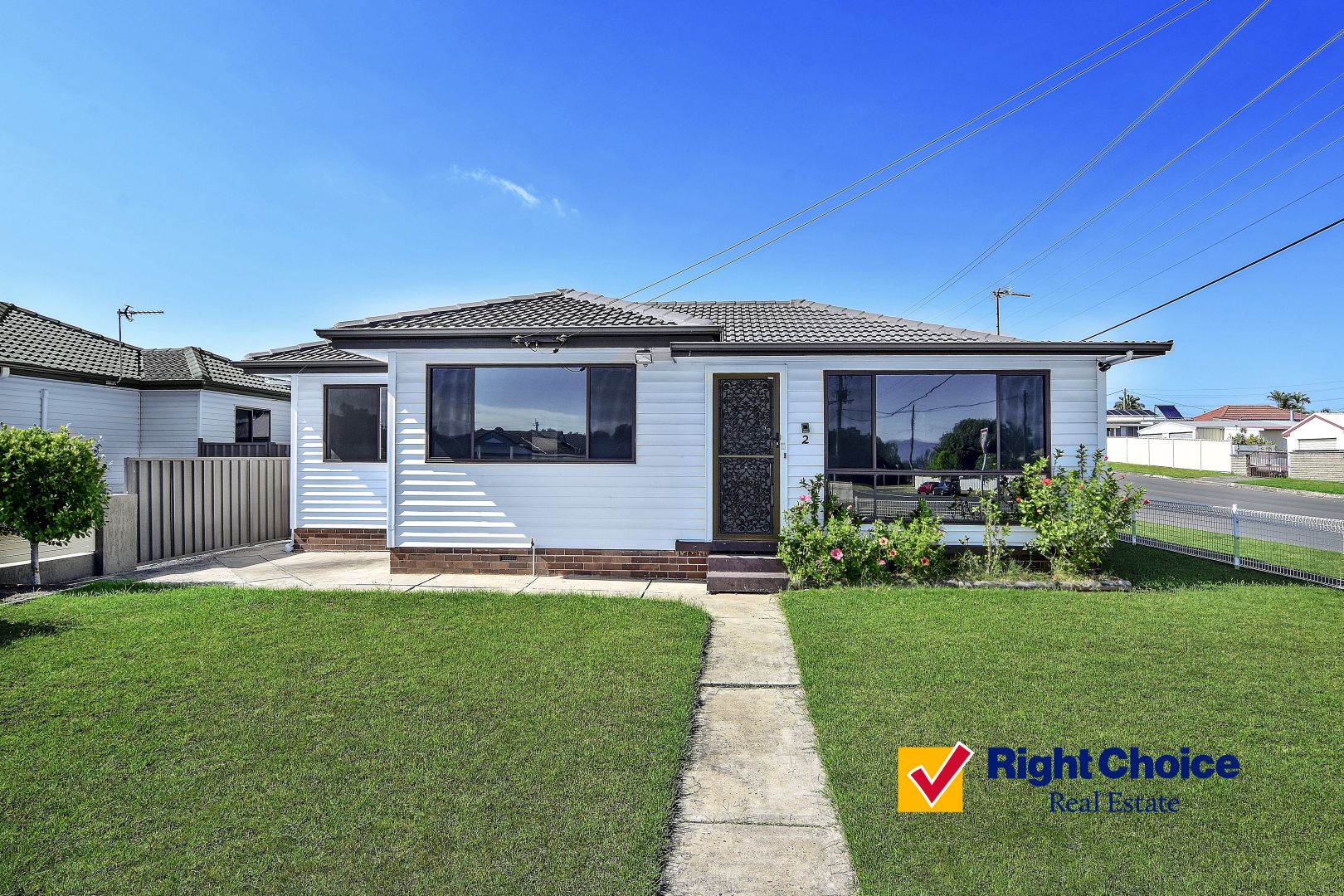 2 Corona Avenue, Lake Illawarra NSW 2528