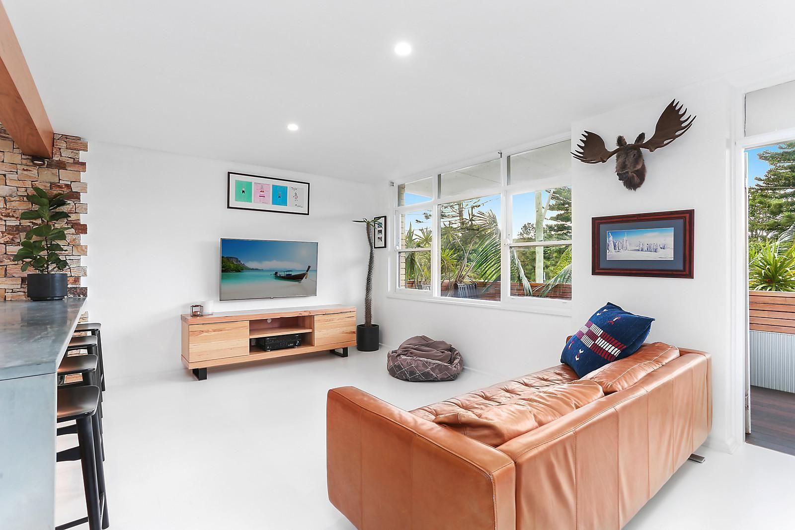 1/61 Old Barrenjoey Road, Avalon Beach NSW 2107, Image 2