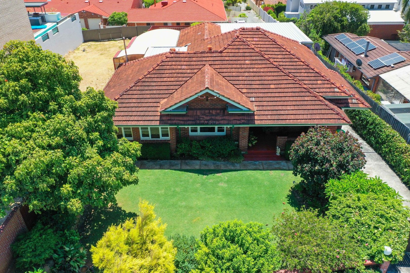 3 bedrooms House in 466 Canning Highway (Enter from Money Road) ATTADALE WA, 6156