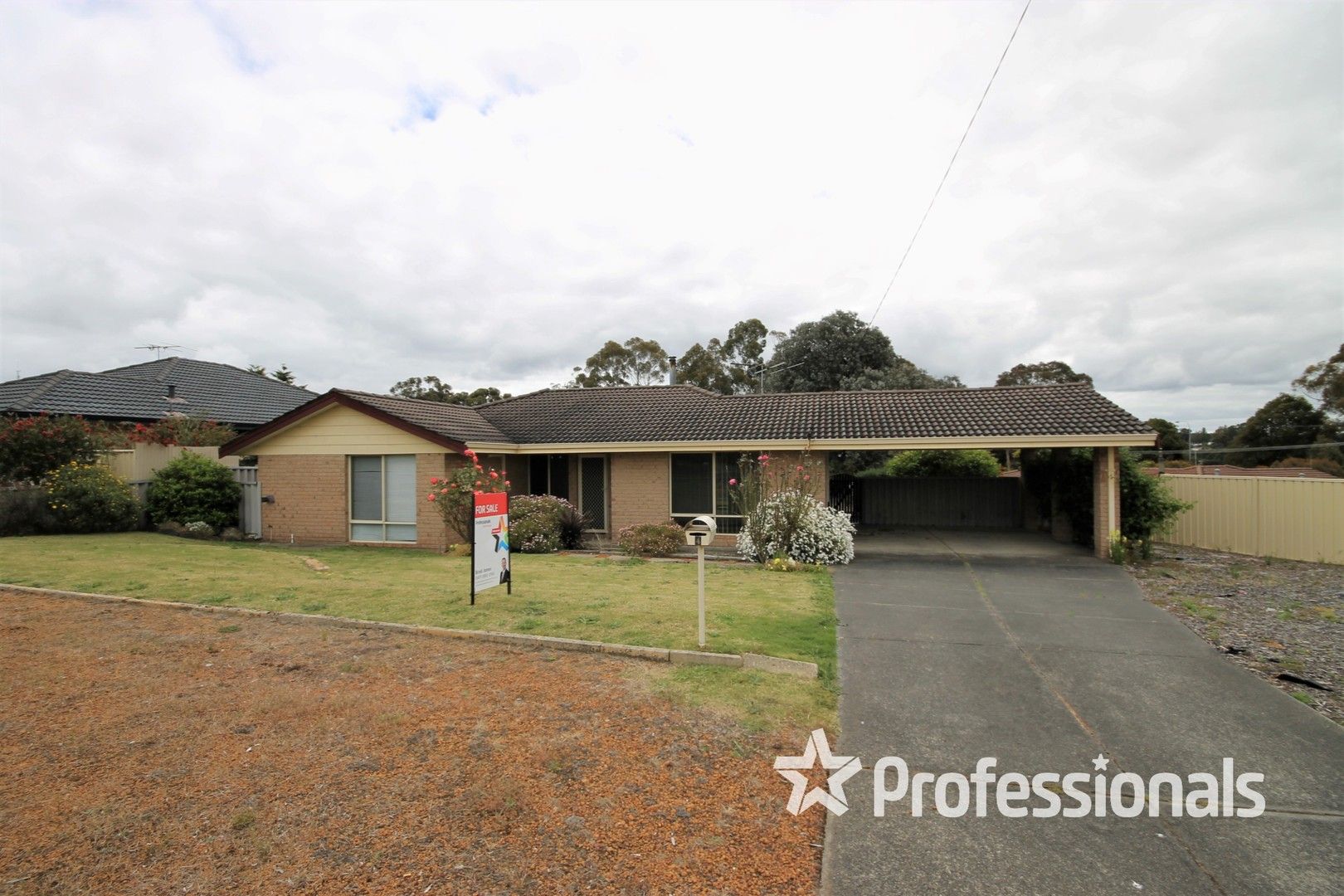 4 Sunburst Grove, Collie WA 6225, Image 0