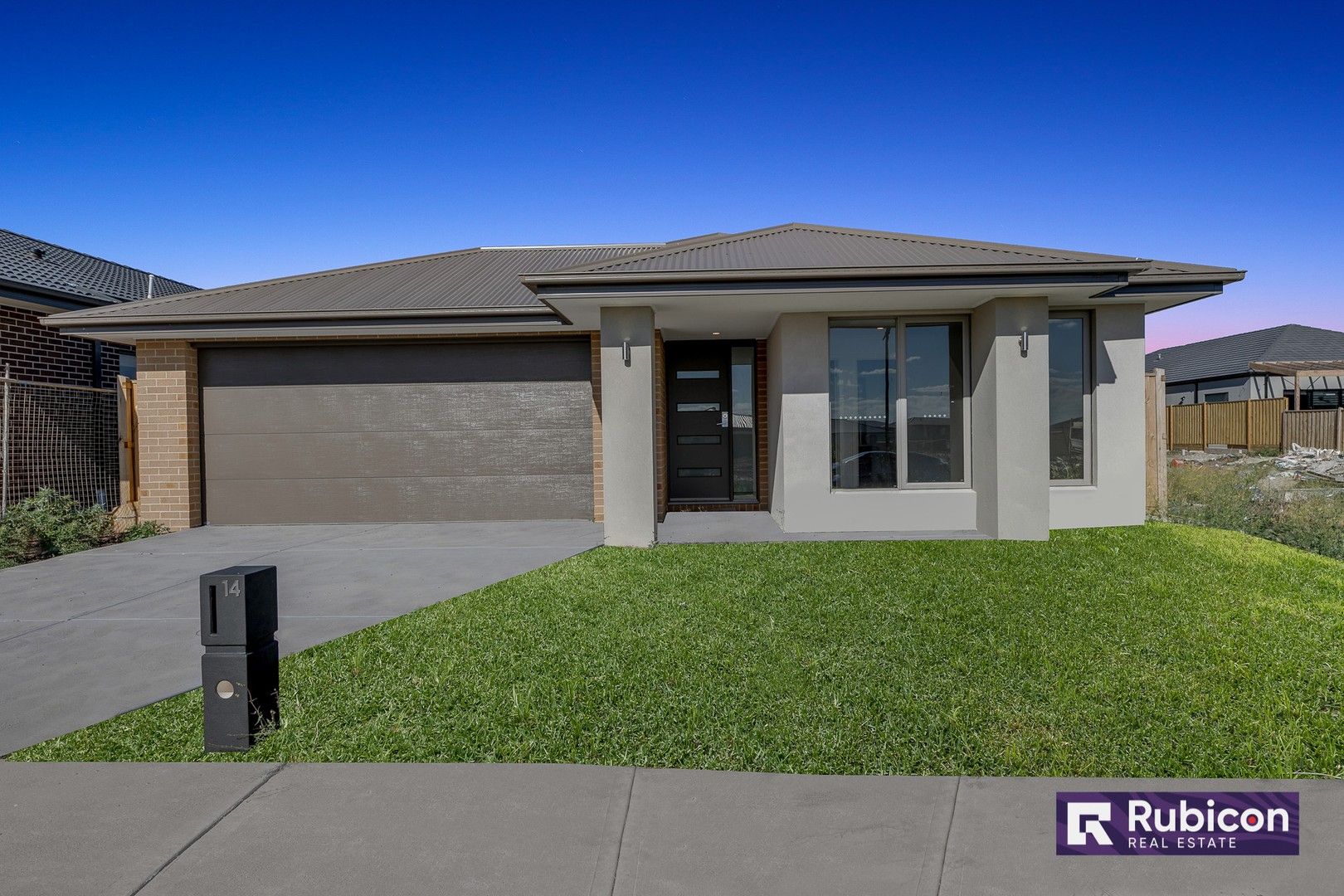 4 bedrooms House in 14 Joust Way FRASER RISE VIC, 3336