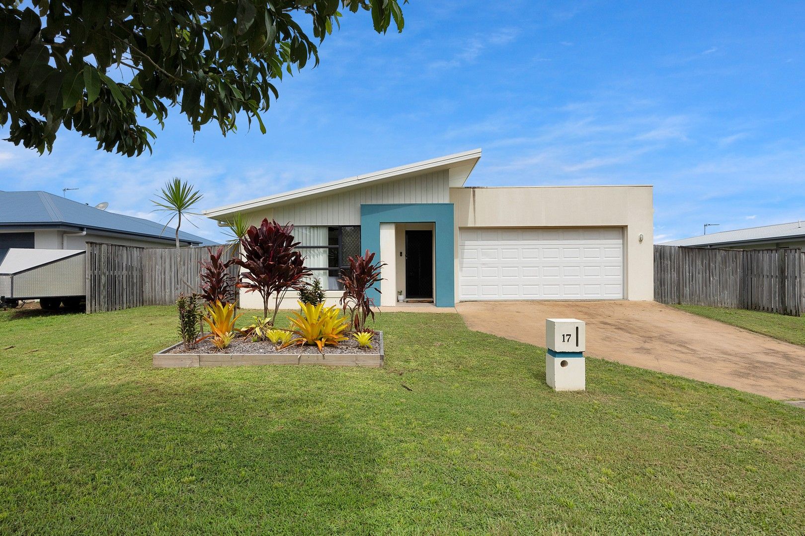 17 Hinkler Court, Rural View QLD 4740, Image 0