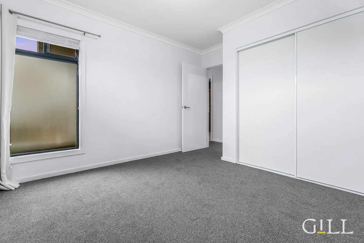 Additional image 14 of 2/11 Pettit Close, Berwick VIC 3806