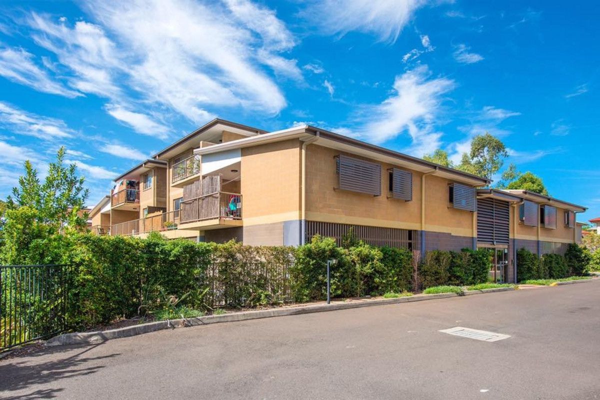 2 bedrooms Apartment / Unit / Flat in 92/155-163 Fryar Road EAGLEBY QLD, 4207