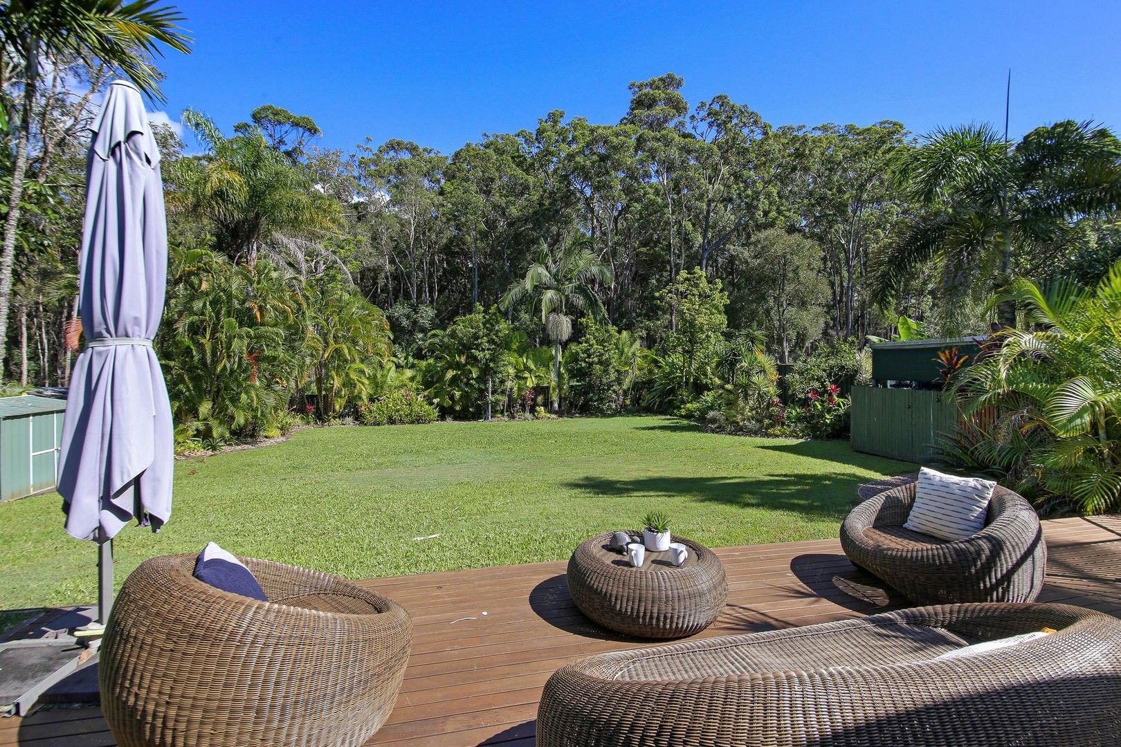 4 bedrooms House in 12 Lake Entrance Boulevard NOOSAVILLE QLD, 4566