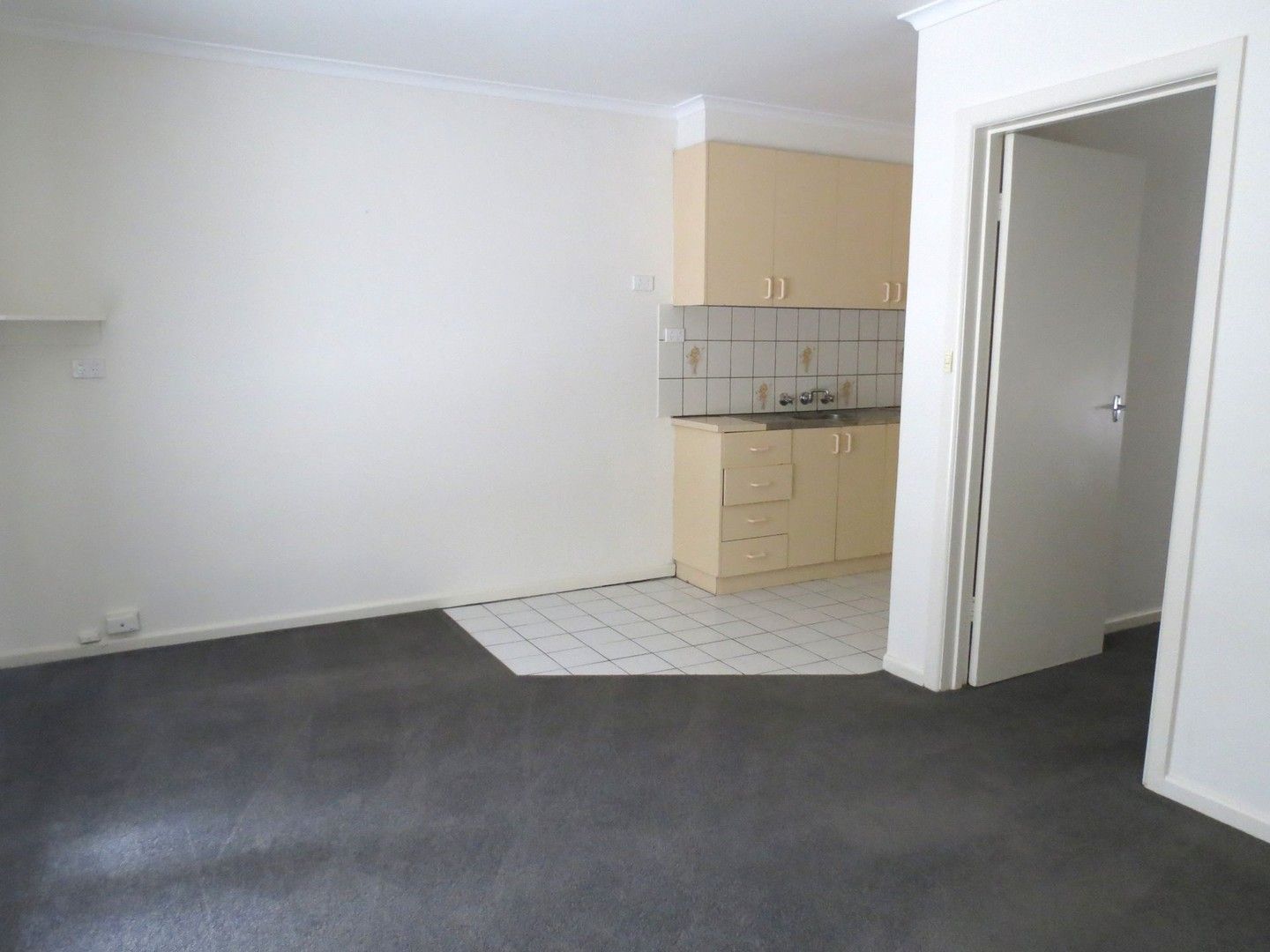 1 bedrooms Apartment / Unit / Flat in 5/67 Edgar Street North GLEN IRIS VIC, 3146