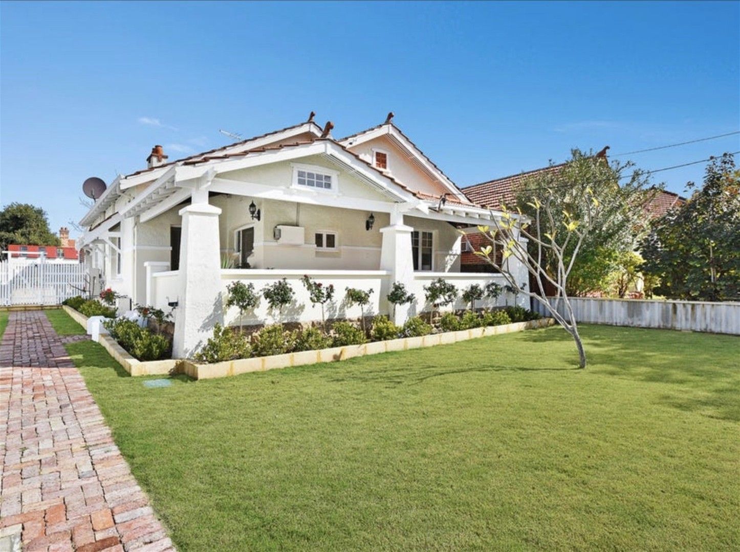4 bedrooms House in 55 Fifth Avenue MOUNT LAWLEY WA, 6050