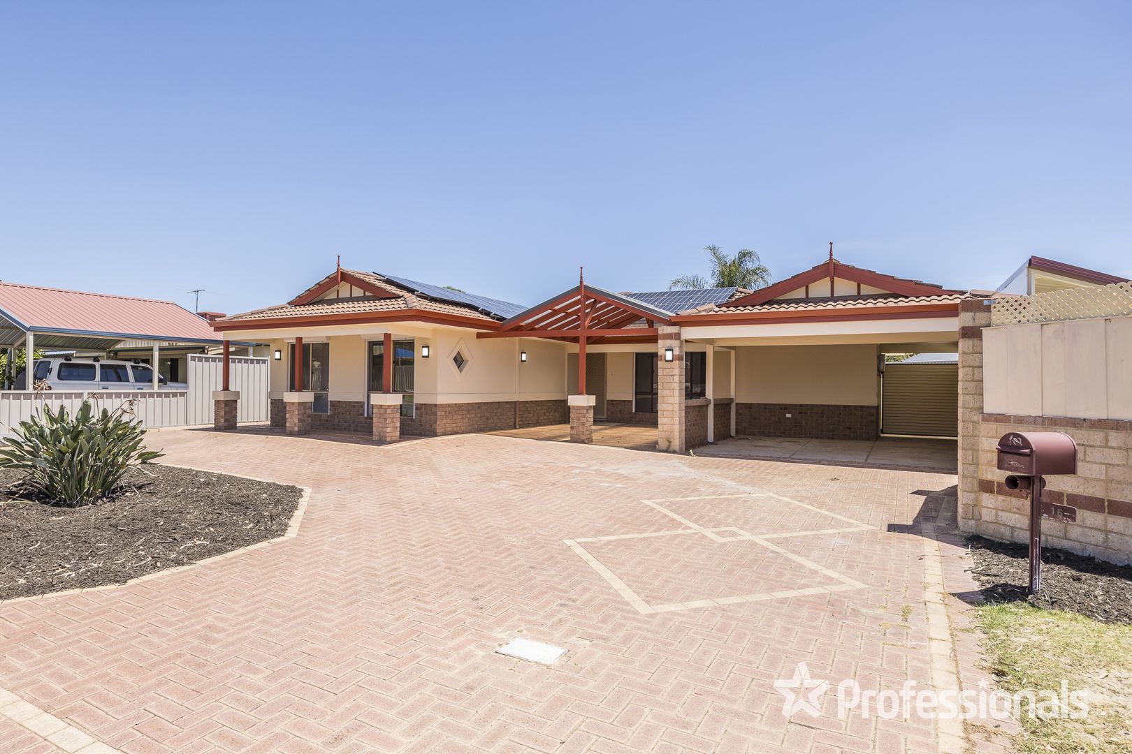 16 Bayview Vista, Ballajura WA 6066, Image 2