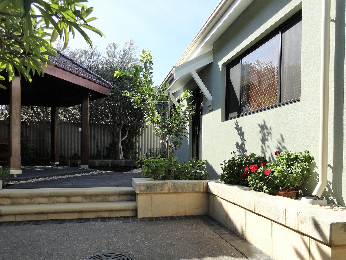 2 bedrooms Apartment / Unit / Flat in 28 Douro Road SOUTH FREMANTLE WA, 6162