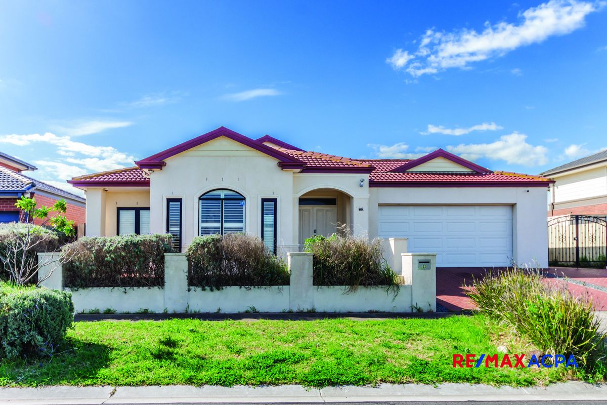 4 bedrooms House in 22 Grassland Drive POINT COOK VIC, 3030