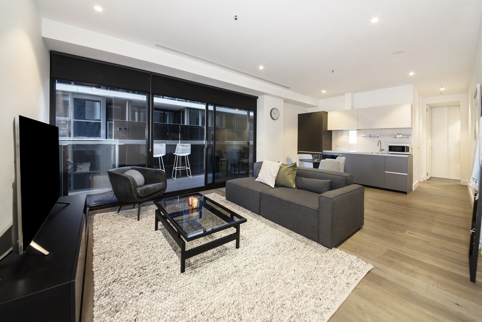 1 bedrooms Apartment / Unit / Flat in 712/14 Queens Road MELBOURNE VIC, 3004