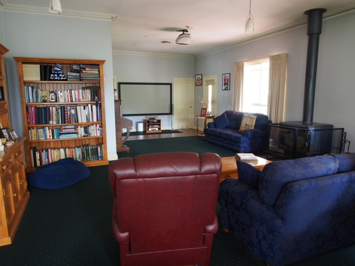 696 Tahara-Merino Road, Tahara West VIC 3310, Image 2