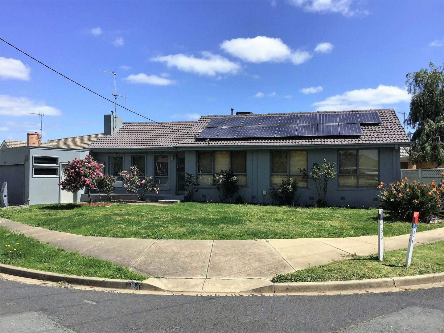 4 bedrooms House in 8 Blamey Street SHEPPARTON VIC, 3630