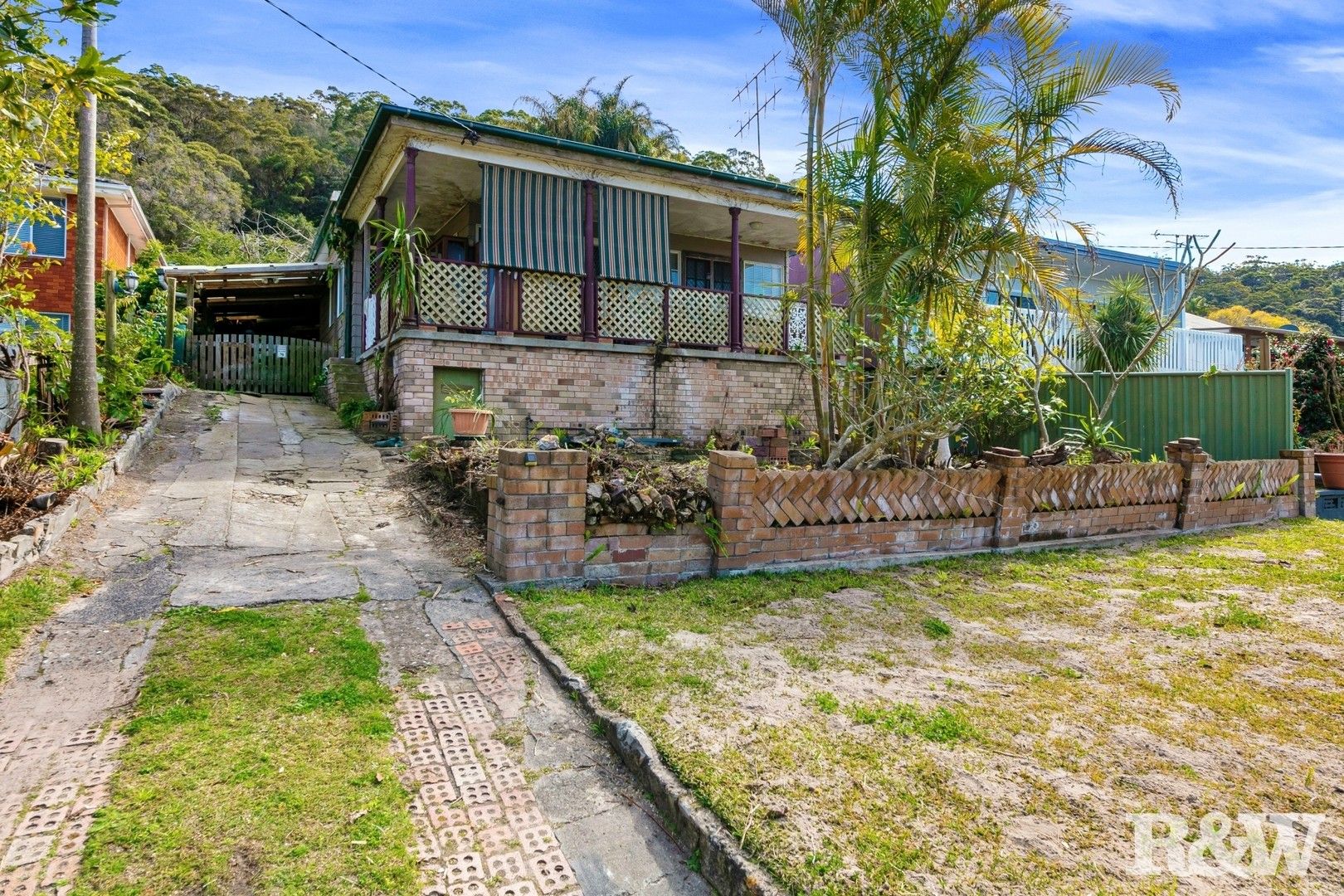 31 Nioka Avenue, Point Clare NSW 2250, Image 2