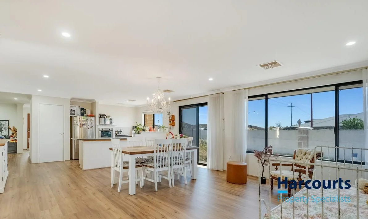 Additional image 7 of 68 Sheffield Road, Wattle Grove WA 6107