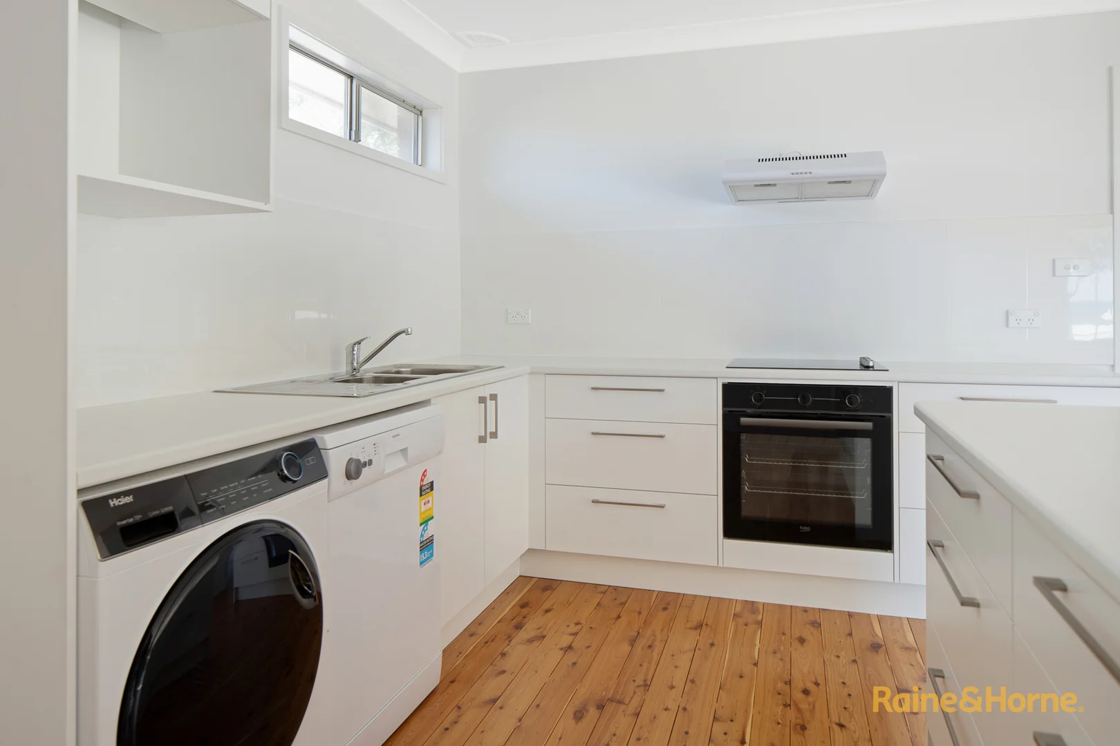 Additional image 36 of 328 Beach Road, Batehaven NSW 2536