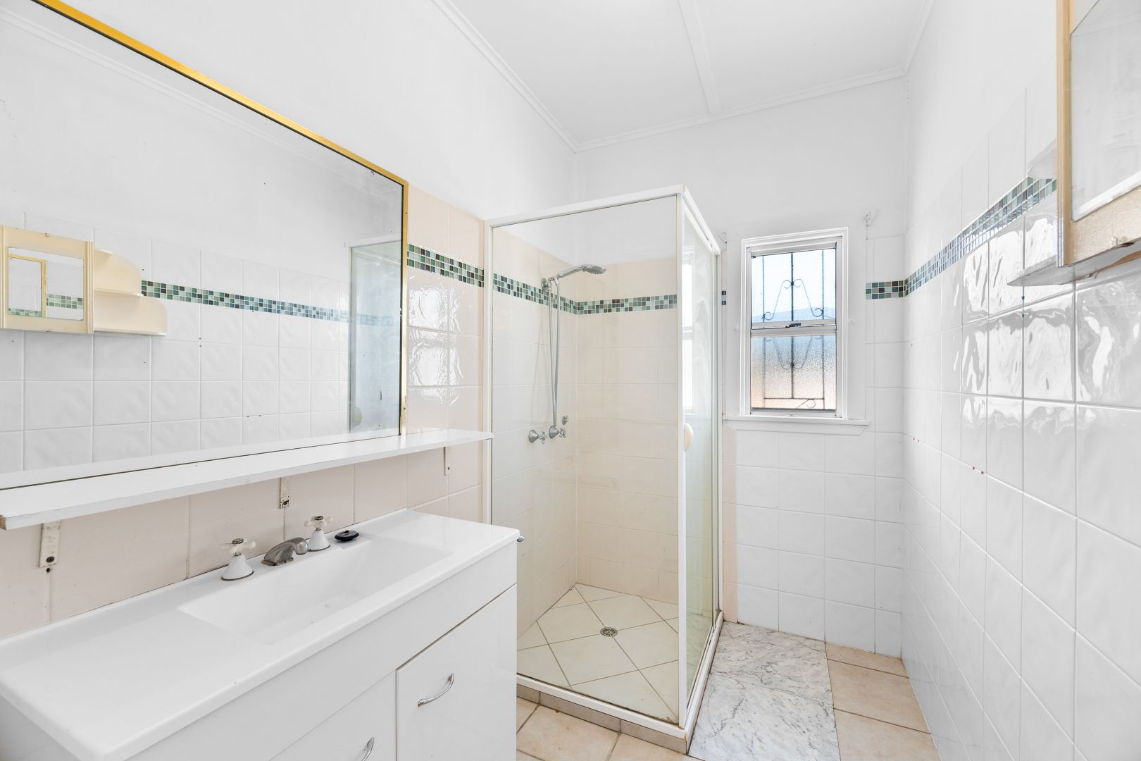 1/58 King Street, Woody Point QLD 4019 Apartment For Rent 395 Domain