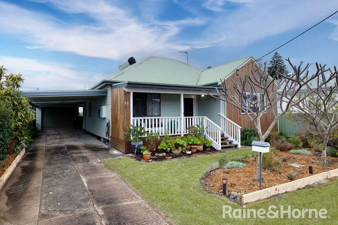 Picture of 52 Piriwal Street, PELICAN NSW 2281