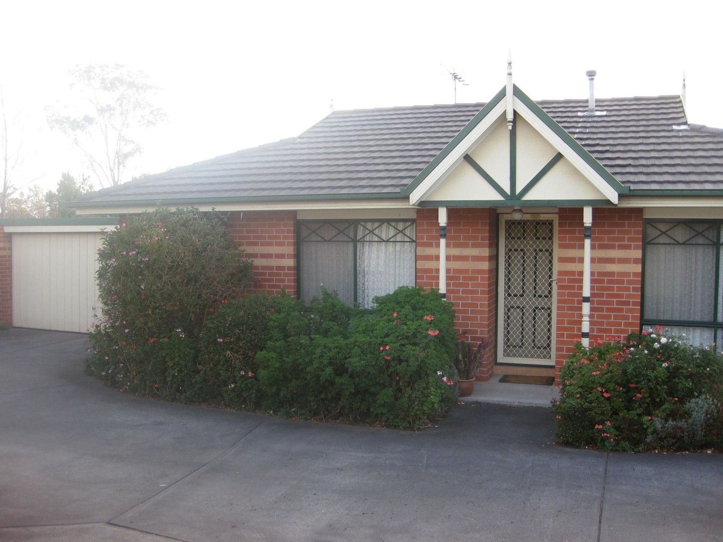 2 bedrooms House in 2/276 Canterbury Road HEATHMONT VIC, 3135