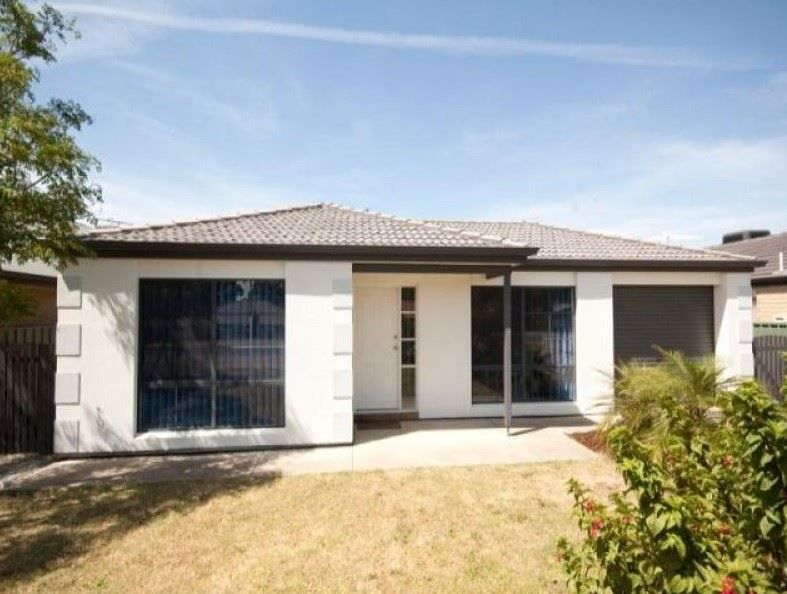 4 bedrooms House in 10 Taylors Road West ABERFOYLE PARK SA, 5159