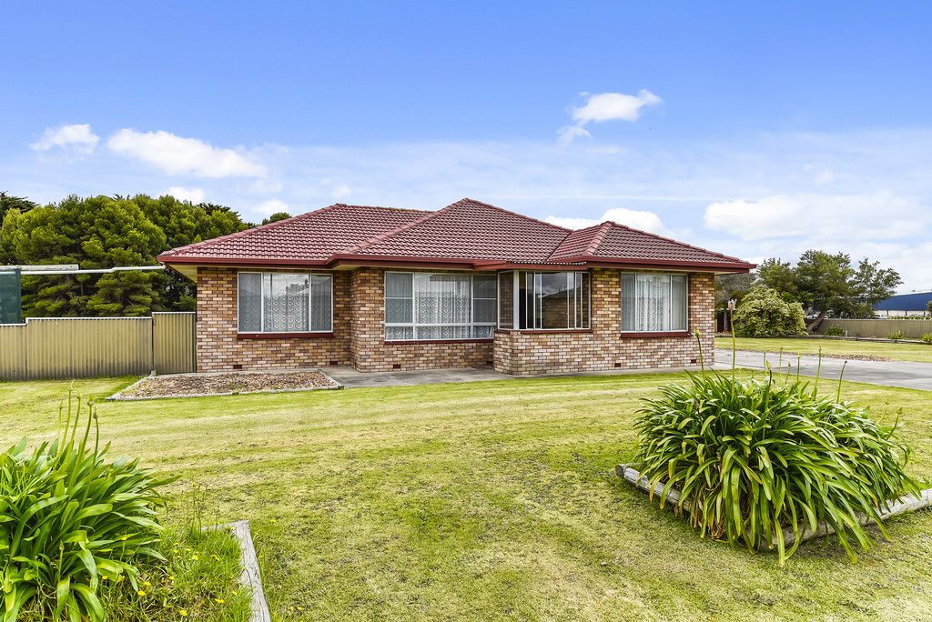 33 Playford Street, Millicent SA 5280, Image 0