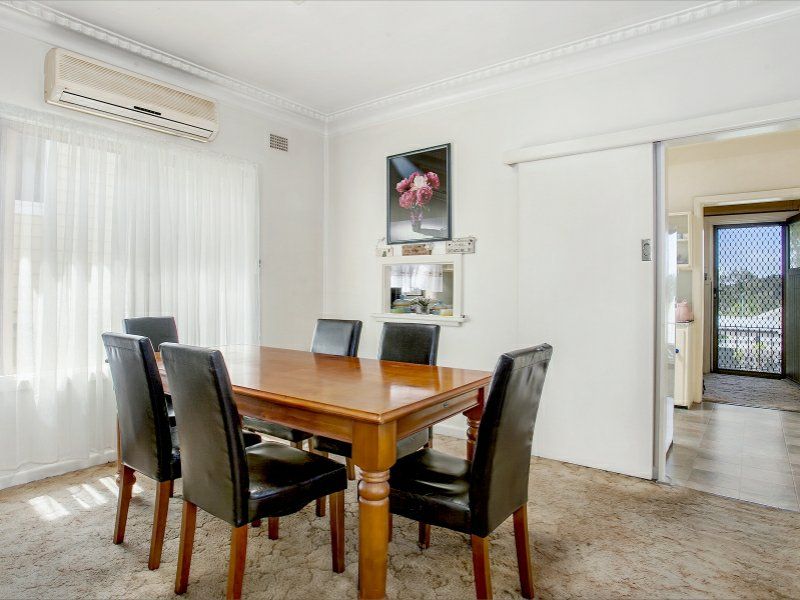 23 Hill Street, Mount Saint Thomas NSW 2500, Image 1