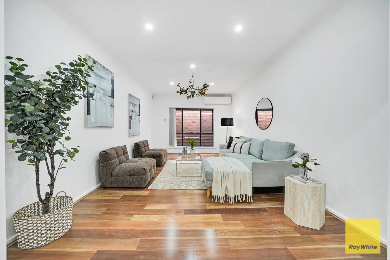 Additional image 2 of 28 Ironbark Grove, Burnside Heights VIC 3023