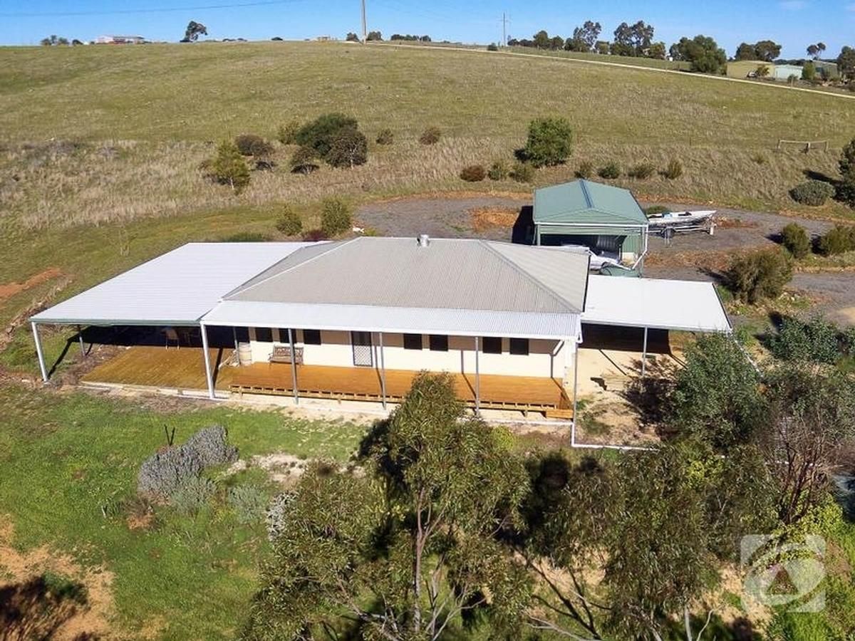 9 North Road, Kanmantoo SA 5252, Image 2