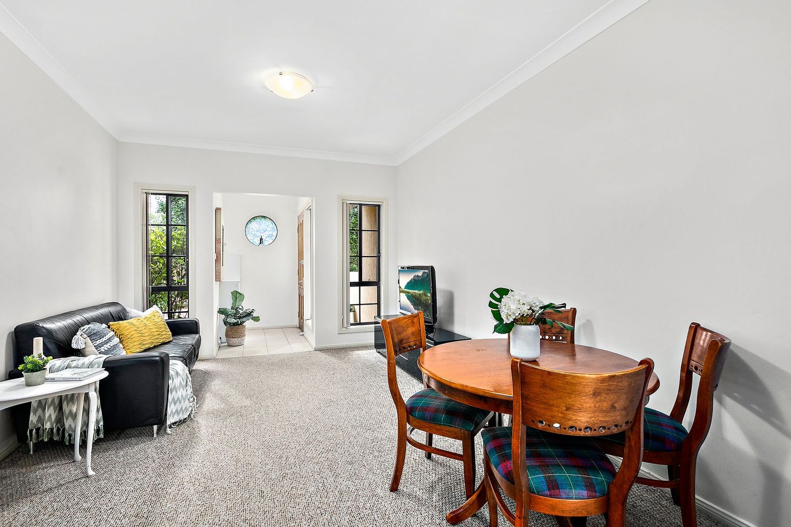 8/14 Popes Road, Woonona NSW 2517, Image 2