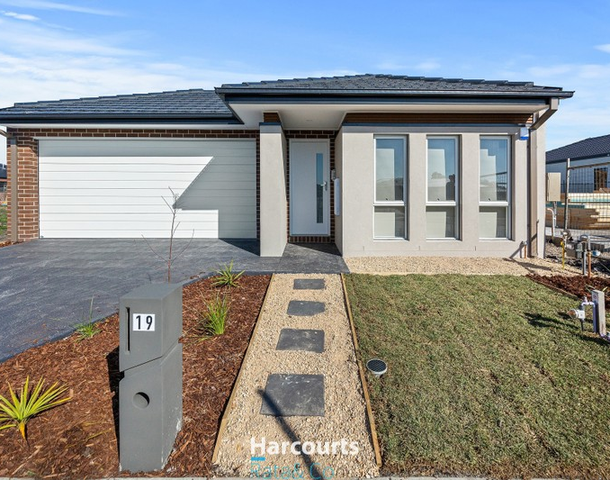 19 Troopers Road, Beveridge VIC 3753