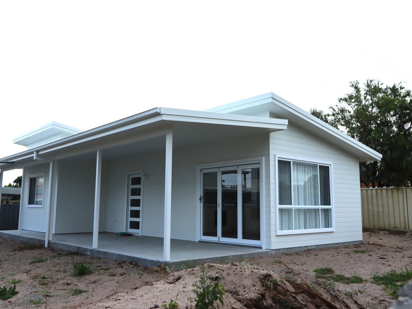 2 bedrooms Apartment / Unit / Flat in 211A Beach Street HARRINGTON NSW, 2427