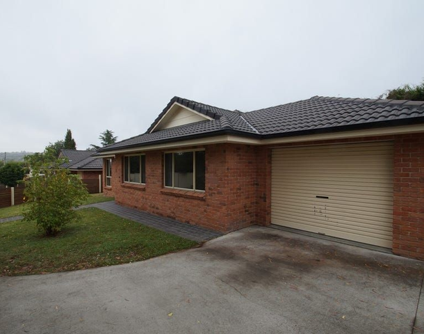 2/156 Barney Street, Armidale NSW 2350