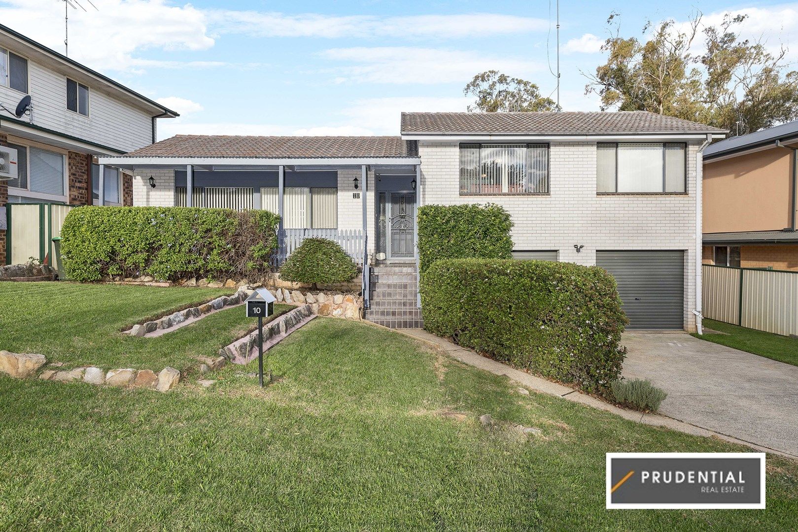 10 Aminya Crescent, Bradbury NSW 2560, Image 0