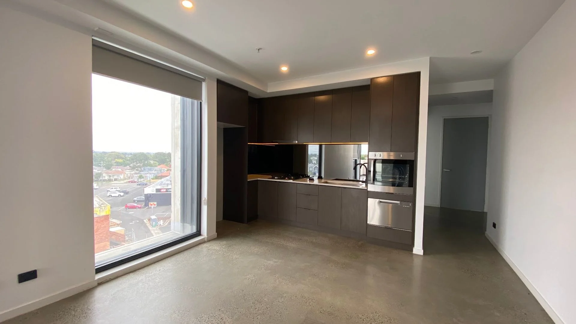 Additional image 2 of 401/171 Wheatsheaf Rd, Glenroy VIC 3046